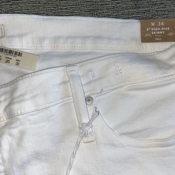 Curvy. plus size pure white madewelljeans - Picture 8 of 10